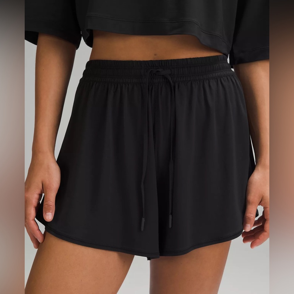 Lululemon Modal High-Rise Relaxed Fit Lounger shorts 3.5”